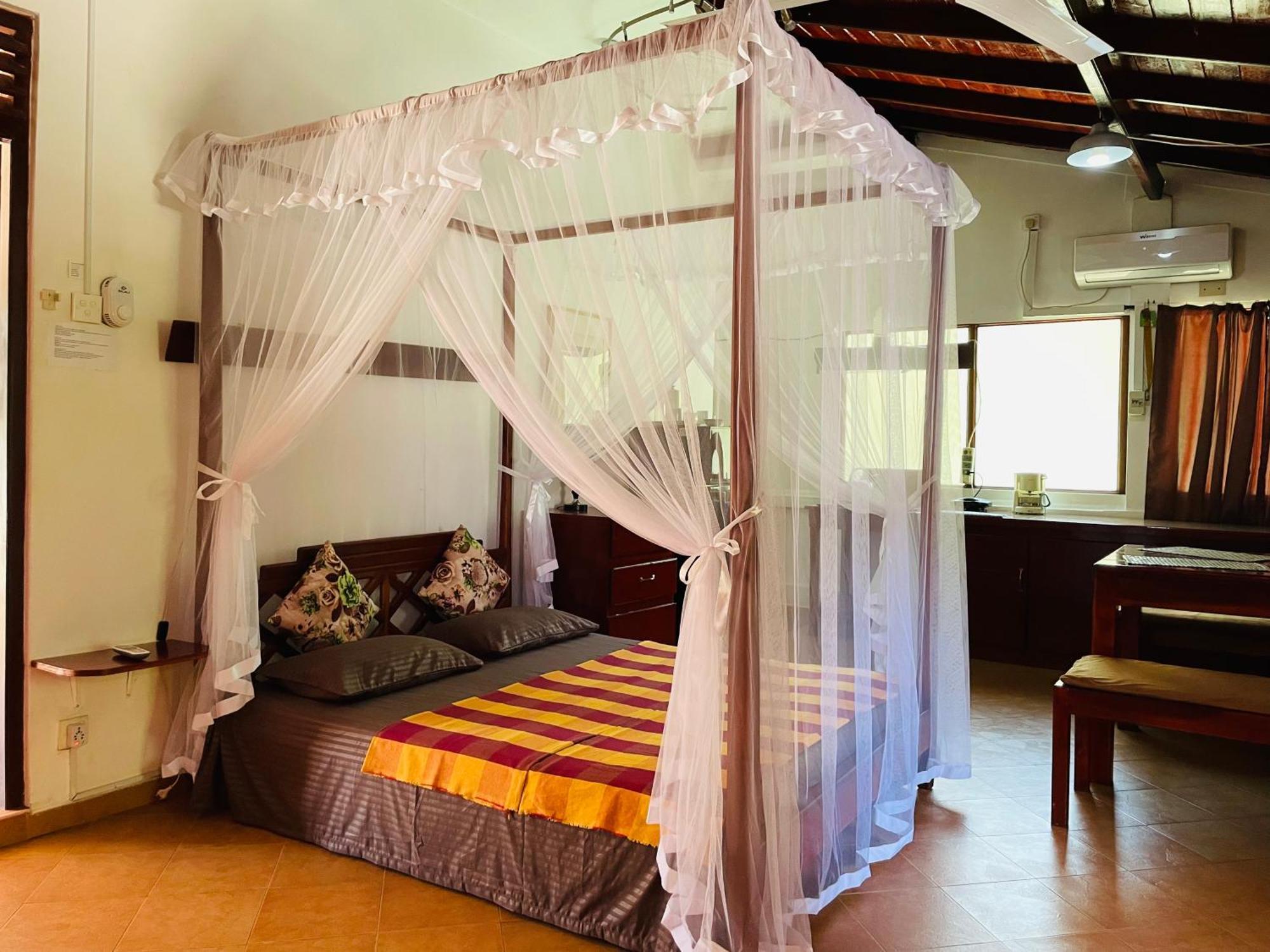 White Villa Унаватуна Экстерьер фото
